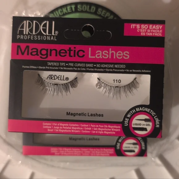 Ardell Professional Magnetic Lashes with Black Accents-110 - Picture 1 of 2